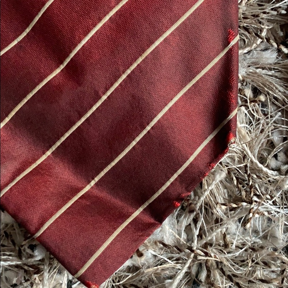 Hugo Boss tie - Picture 3 of 7